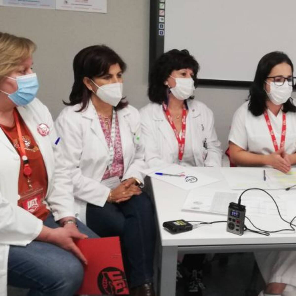 La Comisión de Centro del CHUAC denuncia que el personal está al límite