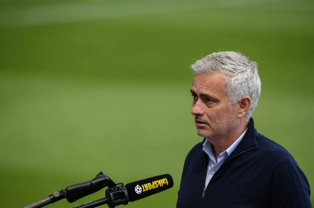 Mourinho atiende a la prensa tras el partido contra el Newcastle. 