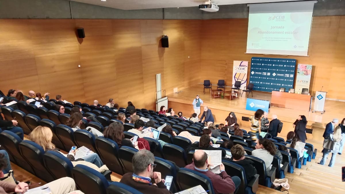 Más recursos y acompañamiento al alumnado vulnerable para frenar el abandono escolar