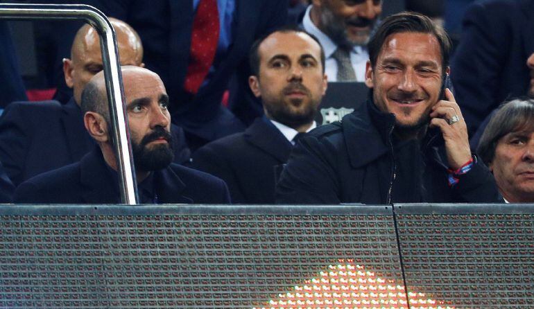 Monchi, junto a Totti
