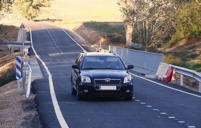 Trabajos de acondicionamiento y rehabilitación en la carretera ZP-4506, que mejoran la seguridad vial y el acceso a Pozuel de Ariza