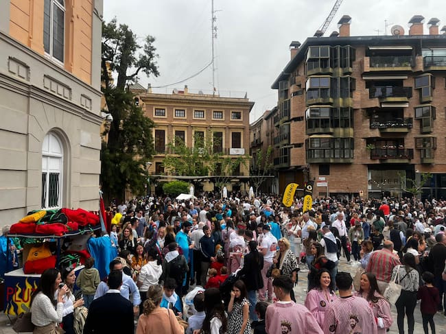Plaza de Santo Domingo en la mañana del Entierro de la Sardina