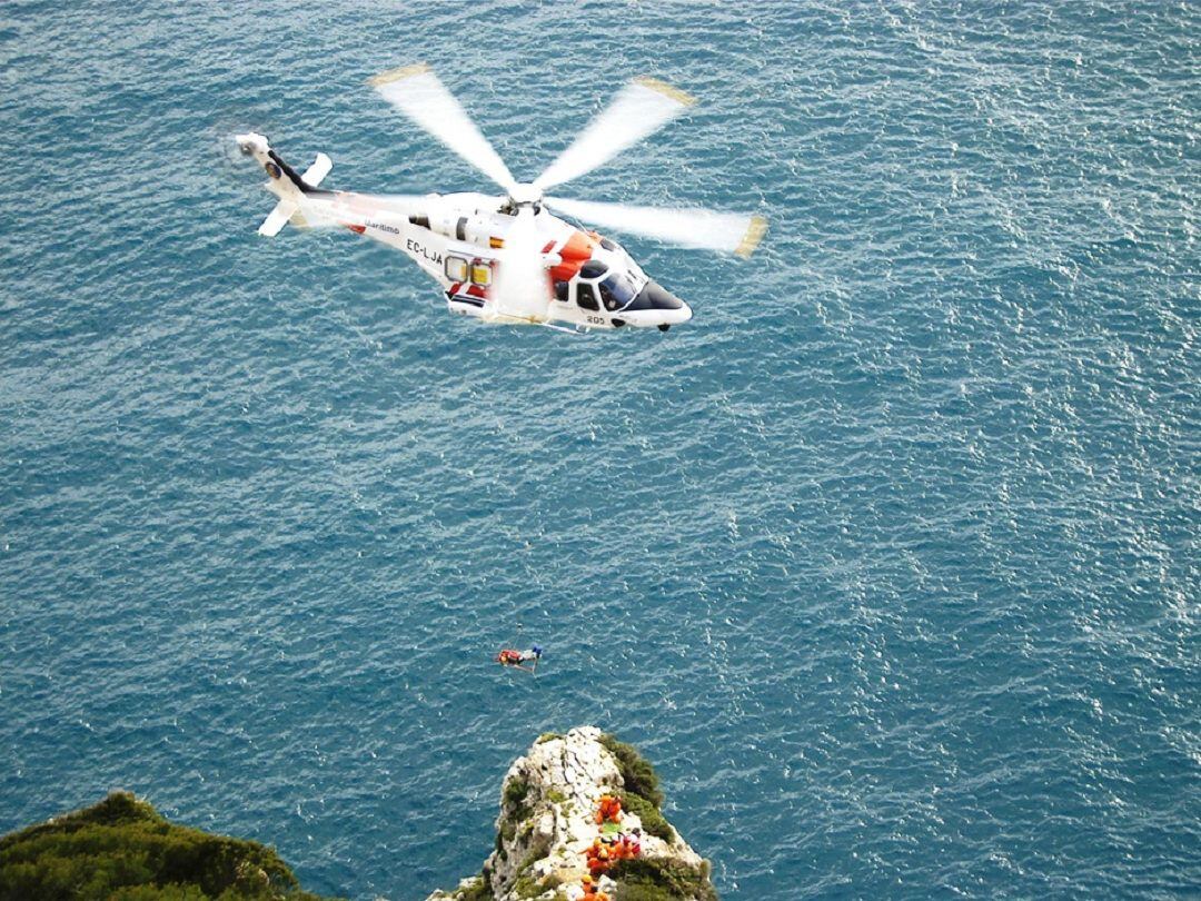 Helicóptero de Sociedad de Salvamento y Seguridad Marítima.