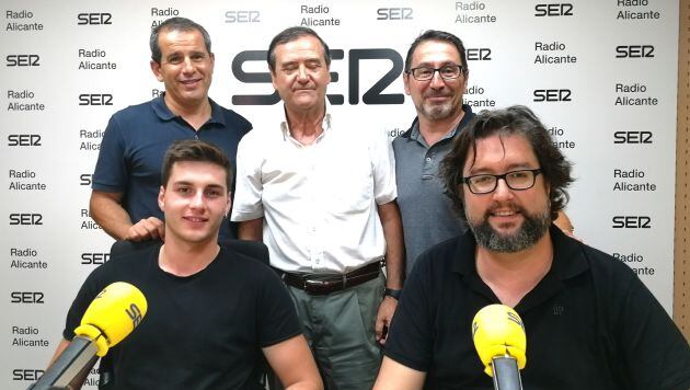 Carlos Arcaya, Pepe Rubio, Carlos Llorca y sentados, Izan Barretto y Rubén Aires