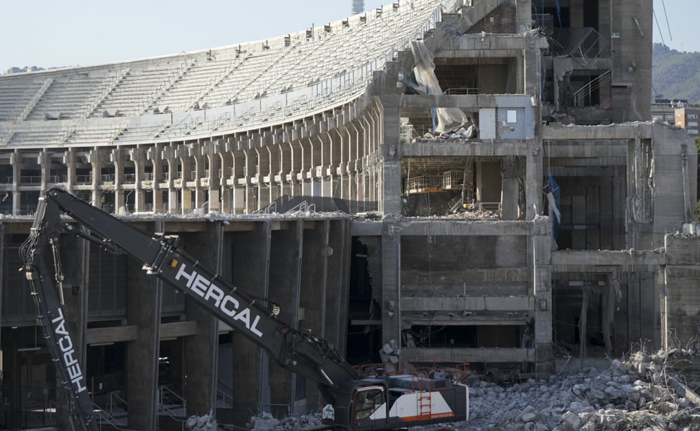 Obras en el Camp Nou el pasado mes de julio