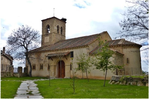 Iglesia románica de Torrecaballeros (Segovia)