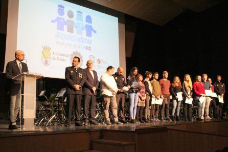 Participantes en el programa de prevención de violencia de género &#039;La máscara del amor&#039;.