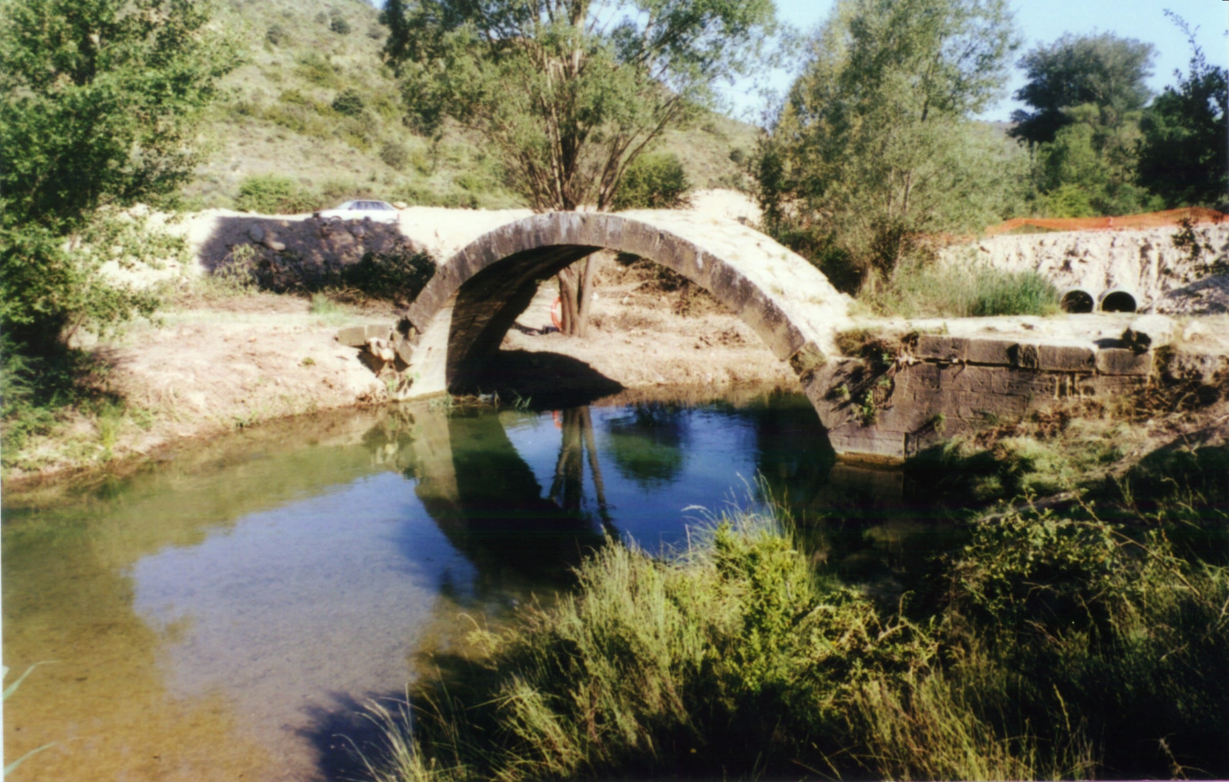 puente románico de Fornillos-Barluenga