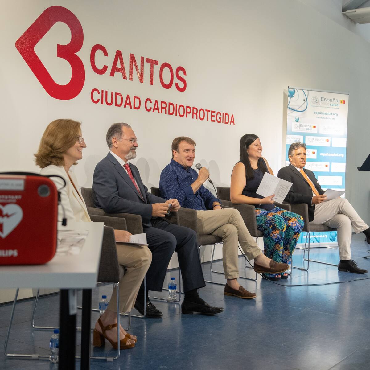 Tres Cantos, primera ciudad de la Comunidad de Madrid, con la totalidad de sus farmacias cardioprotegidas
