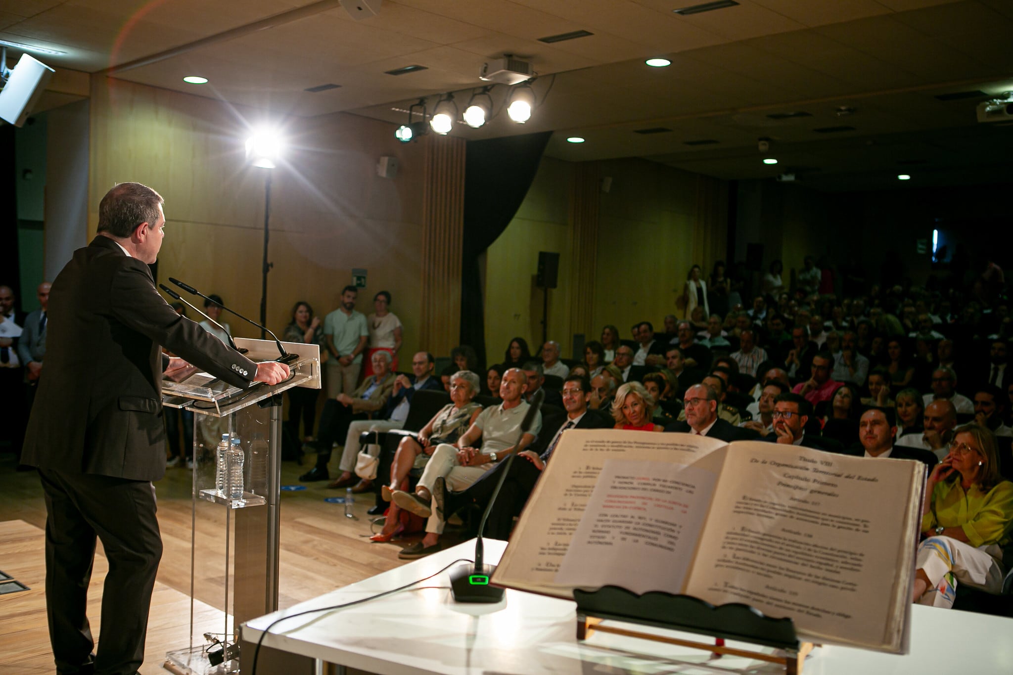 Emiliano García Page en la toma de posesión de la nueva delegada de la Junta en Cuenca