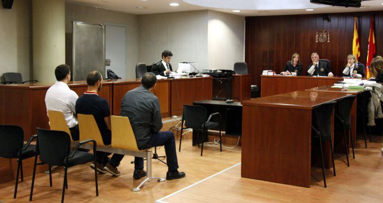 Imatge general de la sala de l&#039;Audiència de Lleida on es jutja tres agents de la Guàrdia Urbana. Imatge del 24 de maig de 2016.