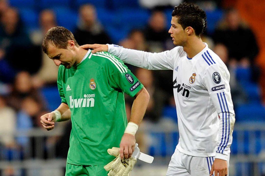 Dudek y Cristiano Ronaldo.