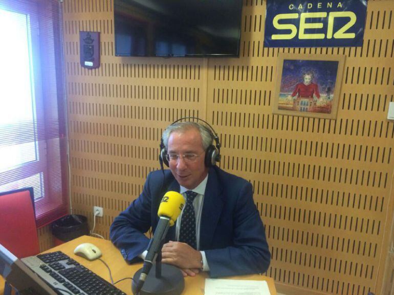 El subdelegado del Gobierno en Cádiz, Javier de Torre