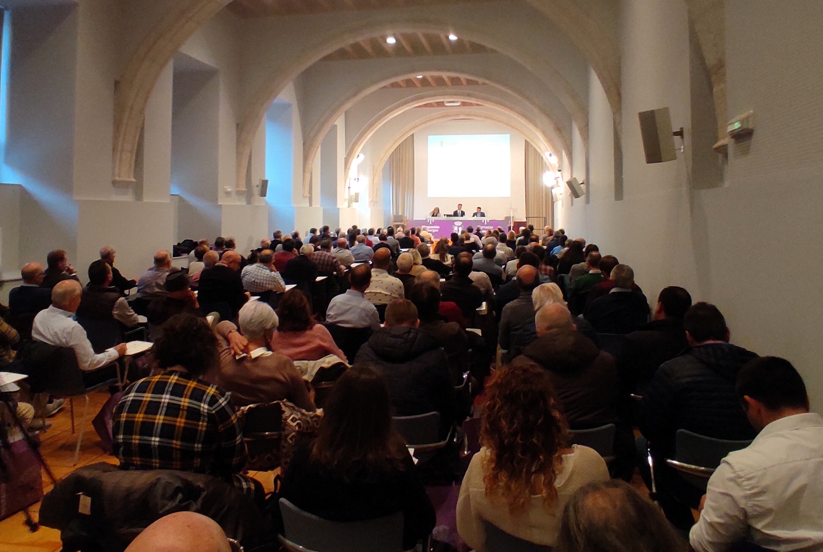 Cerca de 200 ayuntamientos de Burgos han estado representados en la Jornada de Alcaldes celebrada en el Real Monasterio de San Agustín. / Foto: Radio Castilla