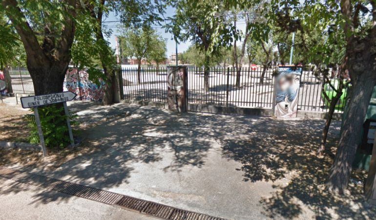 Entrada actual al polideportivo