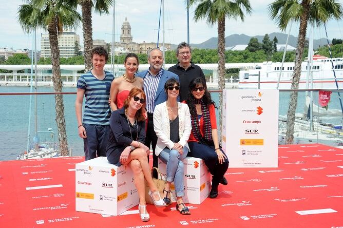 Gracia Querejeta y el reparto de '15 años y un día'