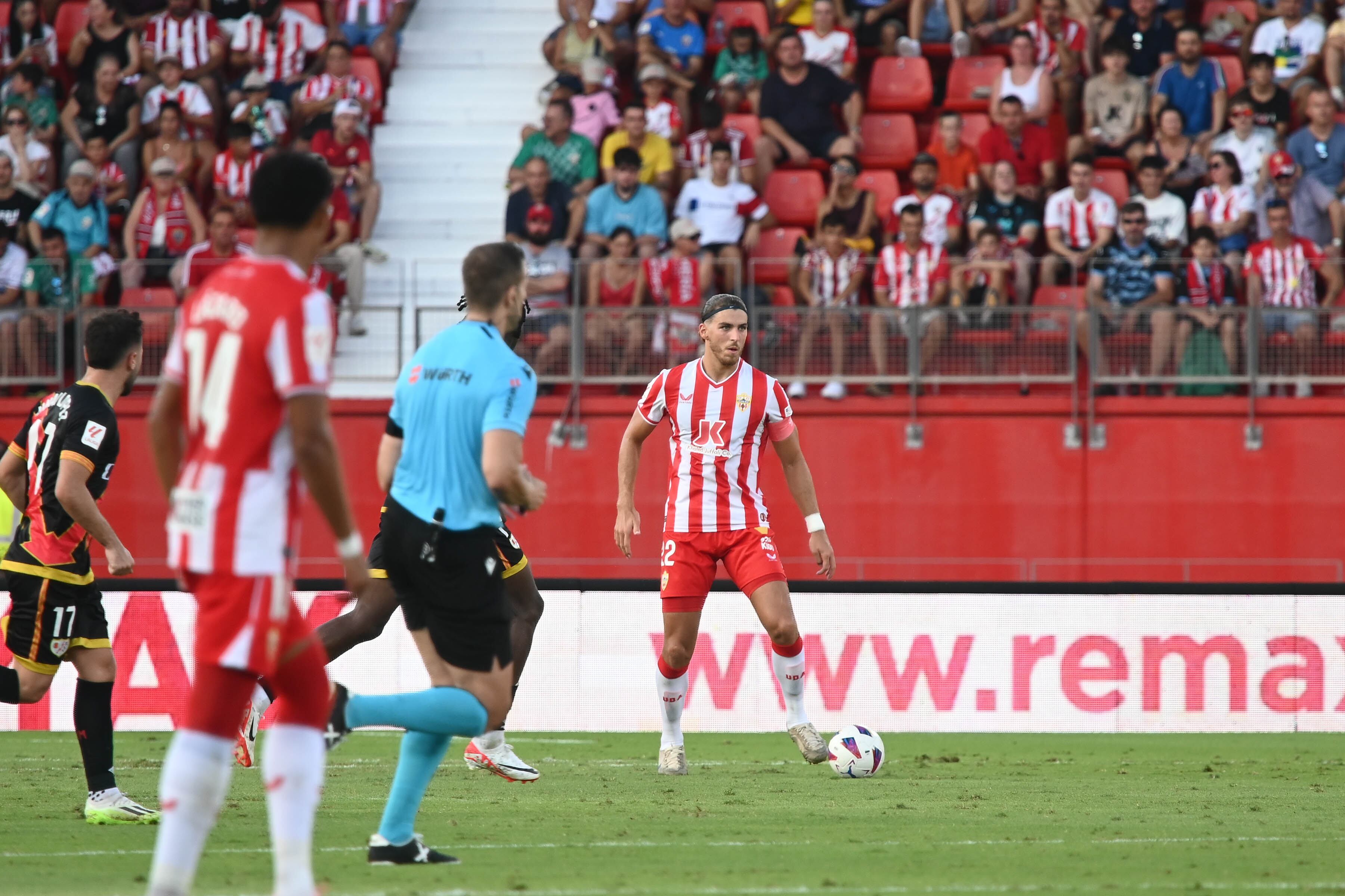 Babic en su último partido con la camiseta del Almería, el pasado viernes día 11 de agosto ante el Rayo Vallecano de Francisco.