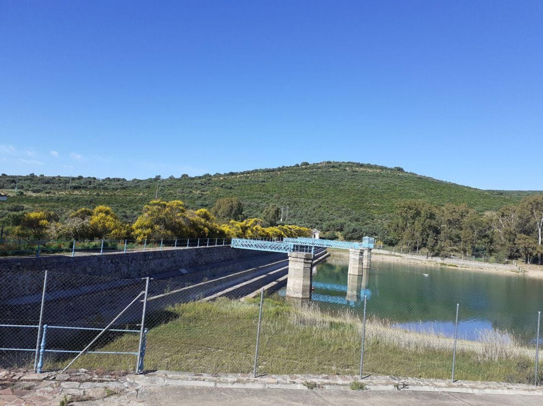 Imagen del embalse de Gasset que abastece a la comarca de Ciudad Real por debajo del 40% 