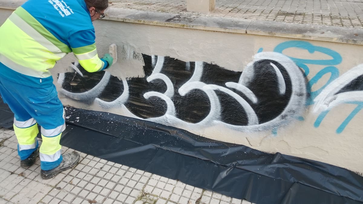 EMAYA elimina cerca de 10.000 grafitis en 2025, prácticamente el doble de la media de los últimos años