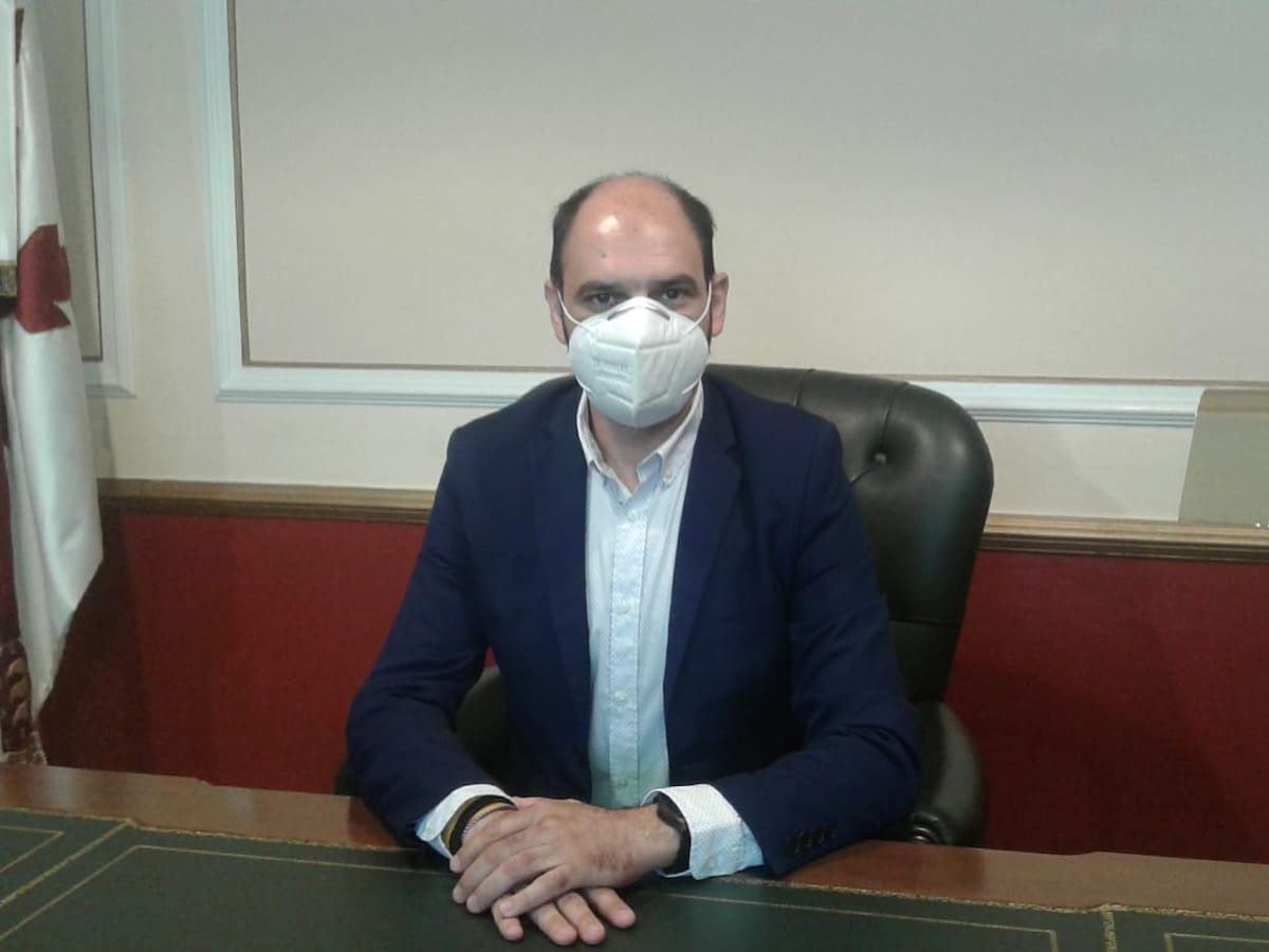 El equipo de Gobierno de Barbastro entrega el borrador de presupuestos a la oposición