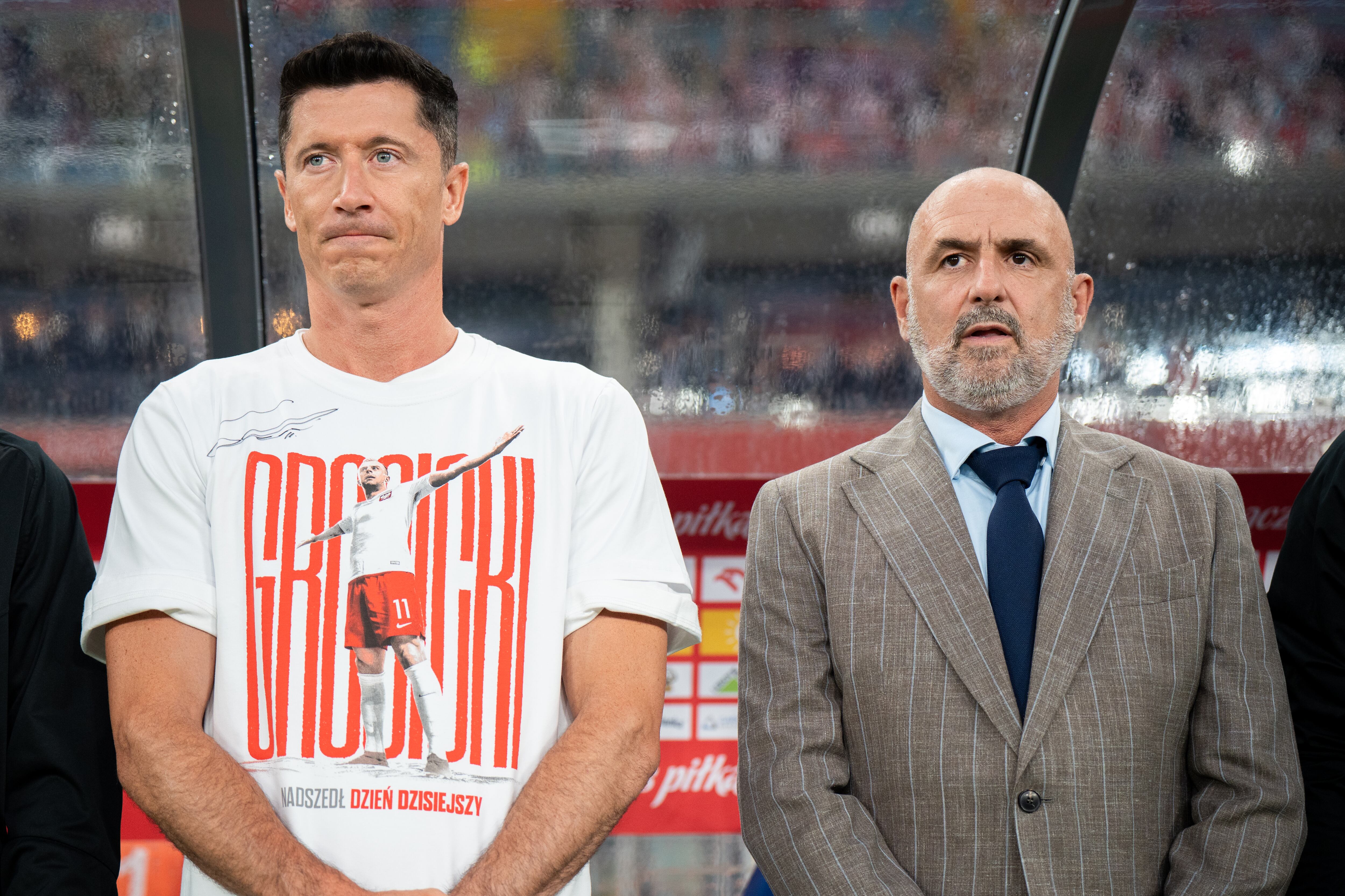 Robert Lewandowski y Michael Probierz, en el banquillo de Polonia