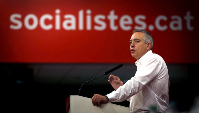 El primer secretario del PSC, Pere Navarro, durante su intervención en la reunión extraordinaria del Consell Nacional del PSC