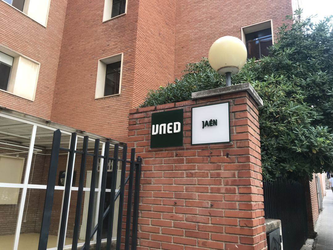 UNED. 