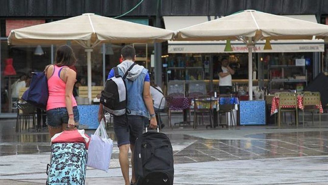 Estas cifras mejoran considerablemente las de mayo, pero están lejos todavía de las de junio de 2019, cuando hubo 578 establecimientos con actividad y 36 cerrados por diversos motivos. 
 