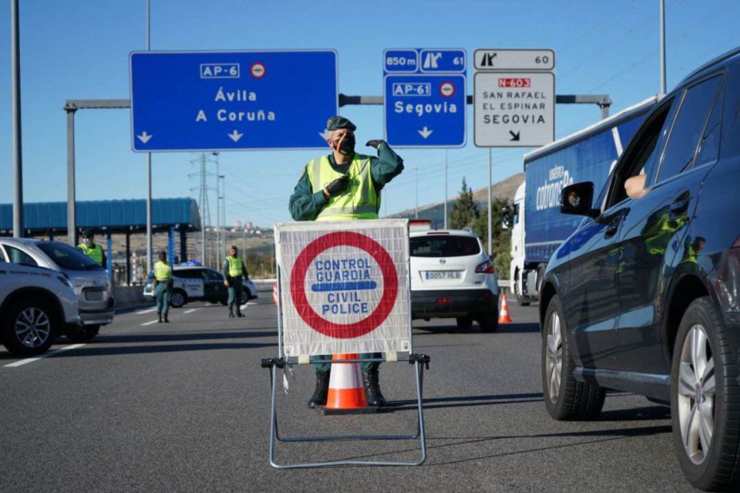 Control de vehículos en el inicio del confinamiento perimetral en la provincia de Segovia