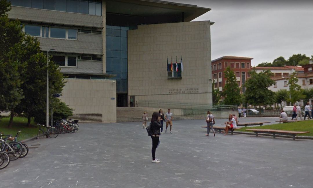 Vista de los juzgados de San Sebastián. 