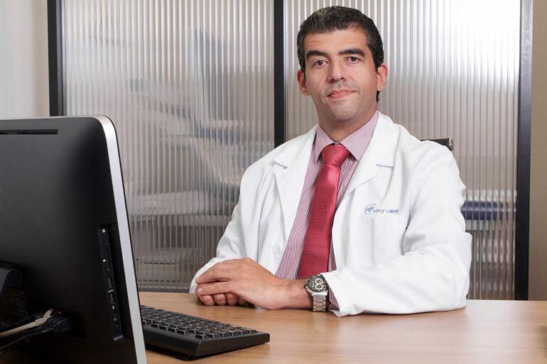 Dr. Diego Sánchez Muñoz, director del Instituto de especialidades Digestivas.