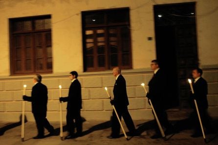 Esclavos de Cristo en procesión