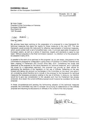 Carta enviada por el COmisario Kamenu Vella al Parlamento Europeo recomendando la retirada de la ley