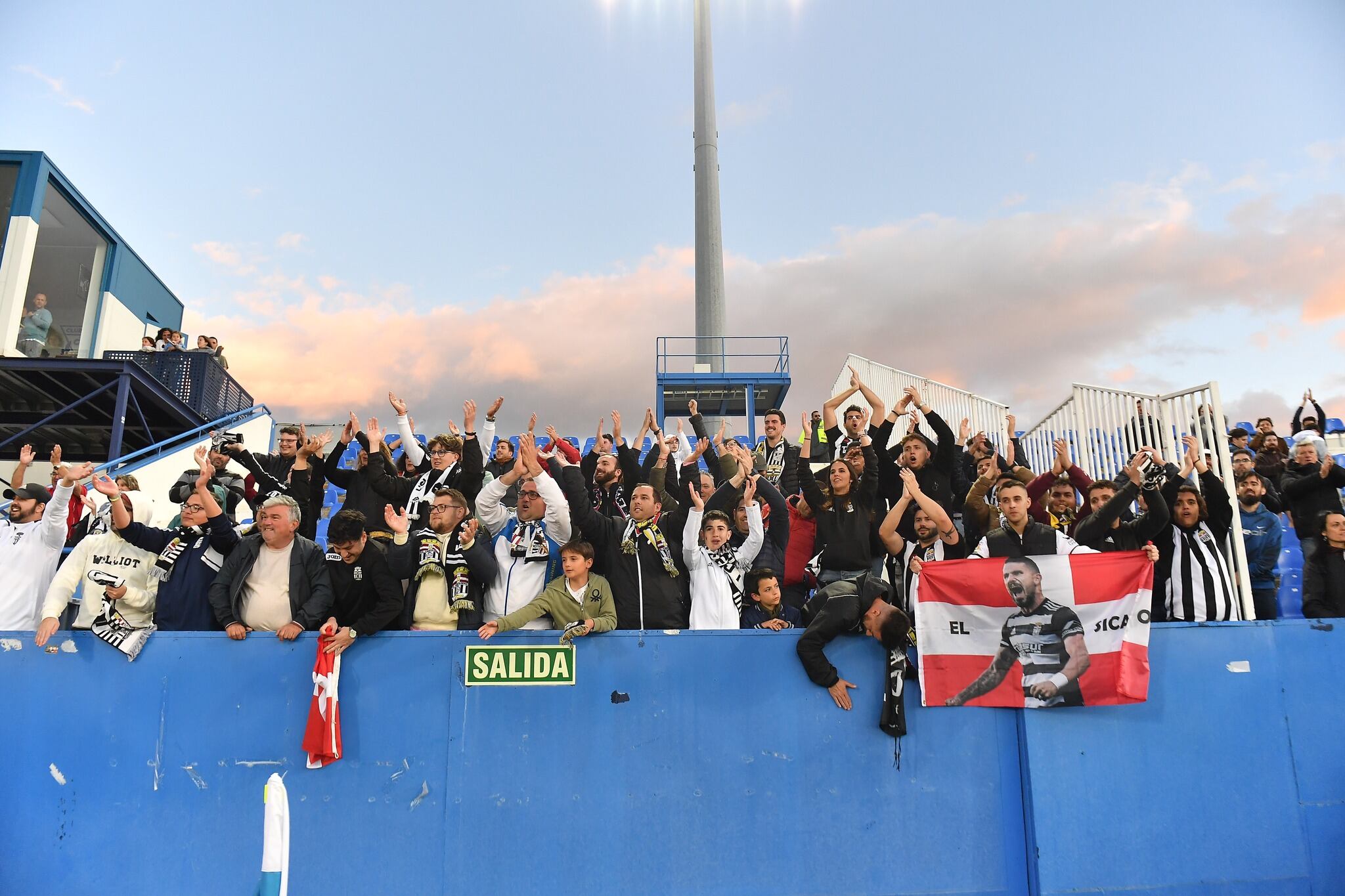 Aficionados albinegros desplazados a Leganés hace dos semanas