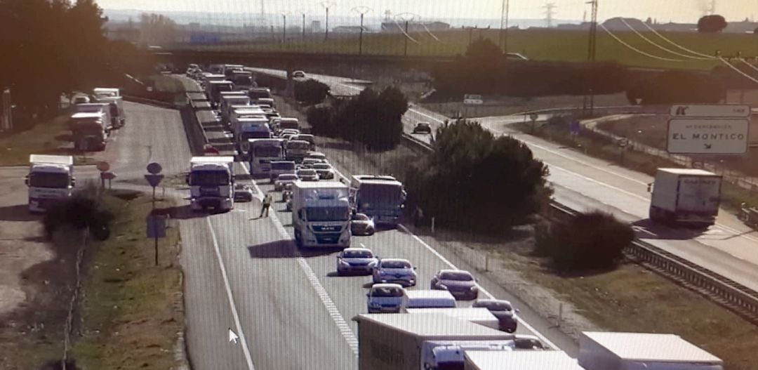 Retenciones en la A-62 en Tordesillas