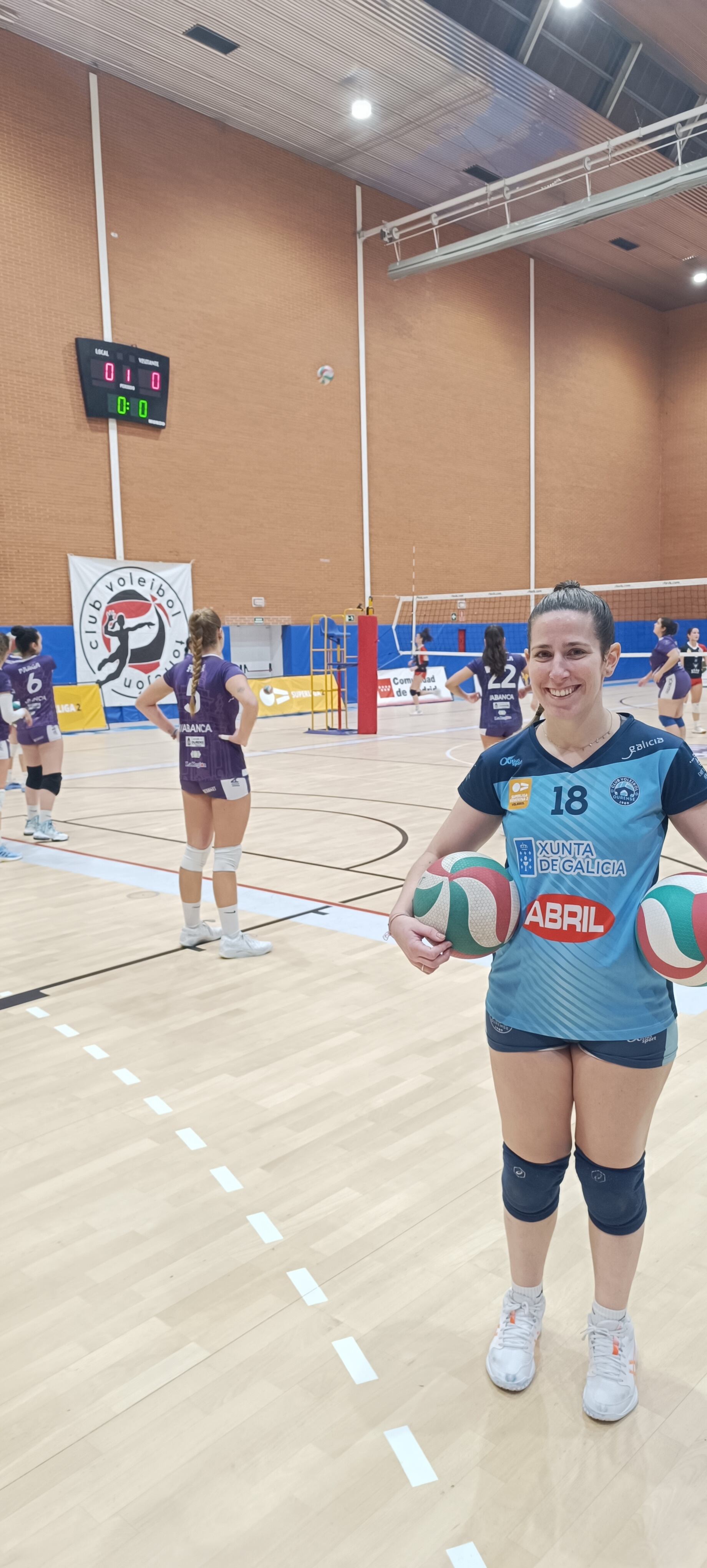 Nerea Piñeiro antes del partido que enfrentó a Voleyourense con UCAM Torrejón