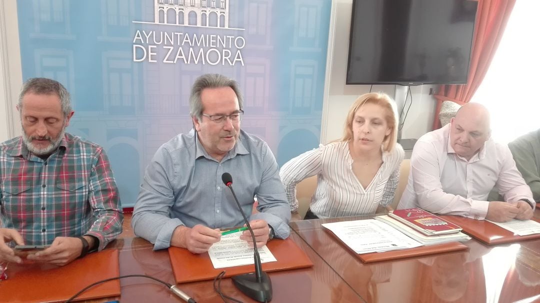 Rueda de prensa de los alcaldes de Zamora, Francisco Guarido, y Rolaes, Berna Miguel 