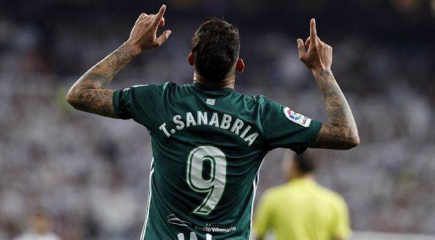 Sanabria celebra su gol en el Bernabéu.