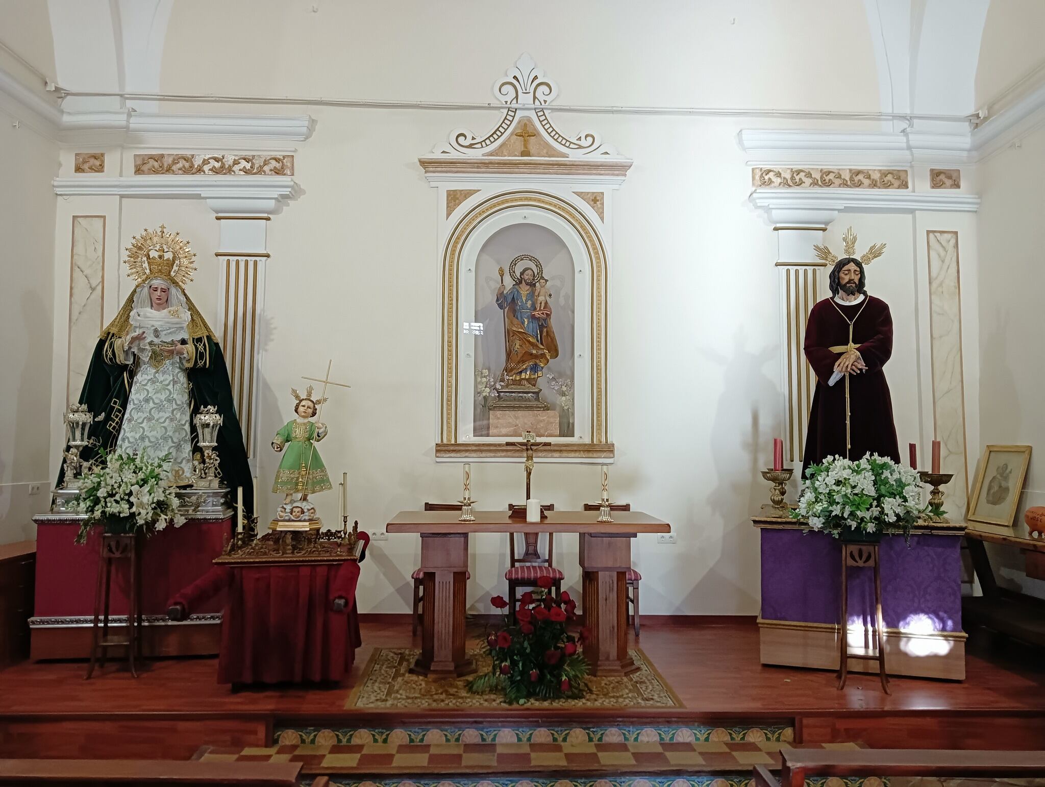 Imágenes en la ermita de San José