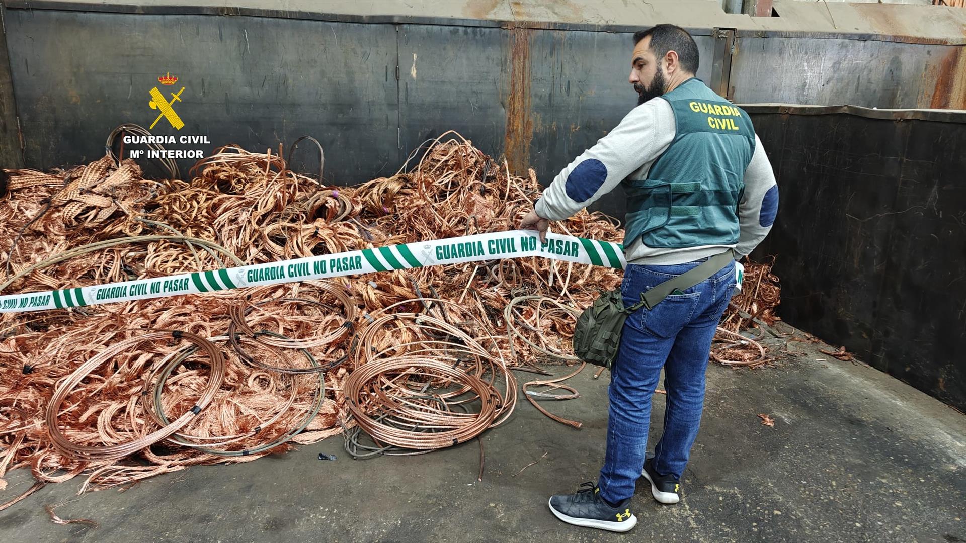 Cobre robado en las obras de acceso a València