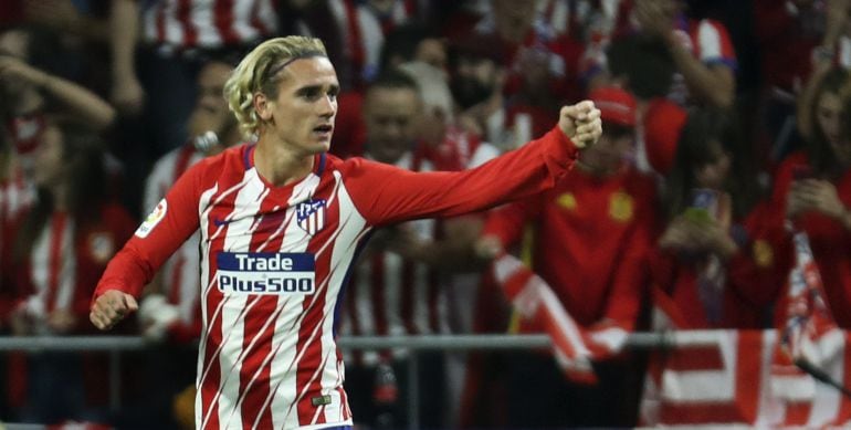 Antoine Griezmann celebra su tanto, el primero marcado en el Wanda Metropolitano.