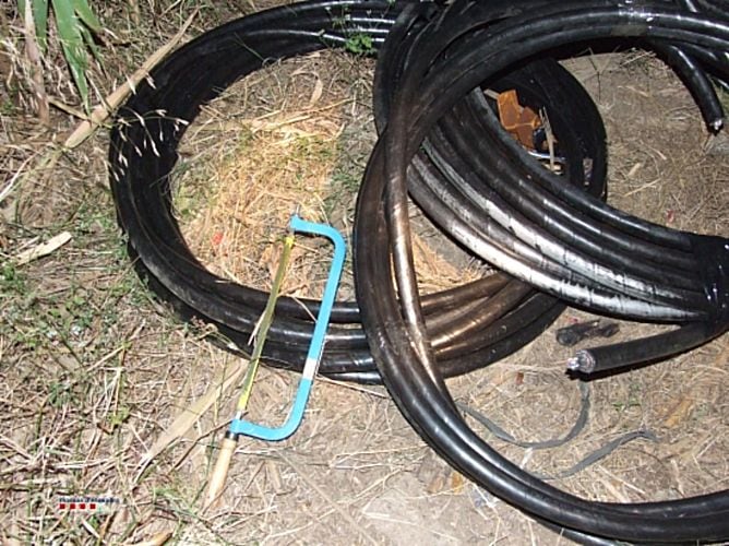 Imatge d&#039;arxiu d&#039;un cable tallat i una serra. ACN