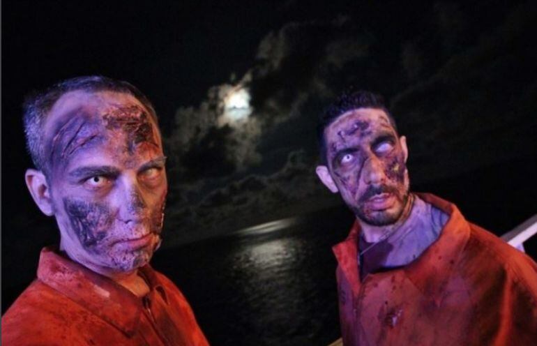 Actores participando en una edición de Survival Zombie