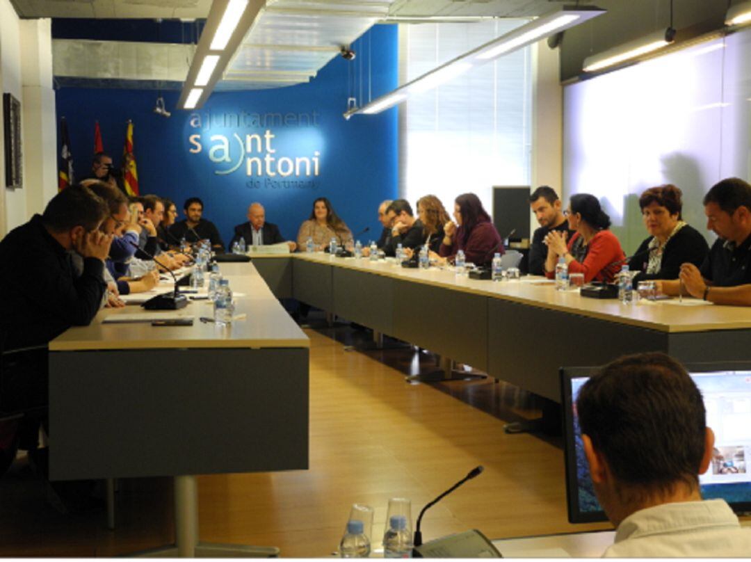 Imagen de archivo de un pleno municipal