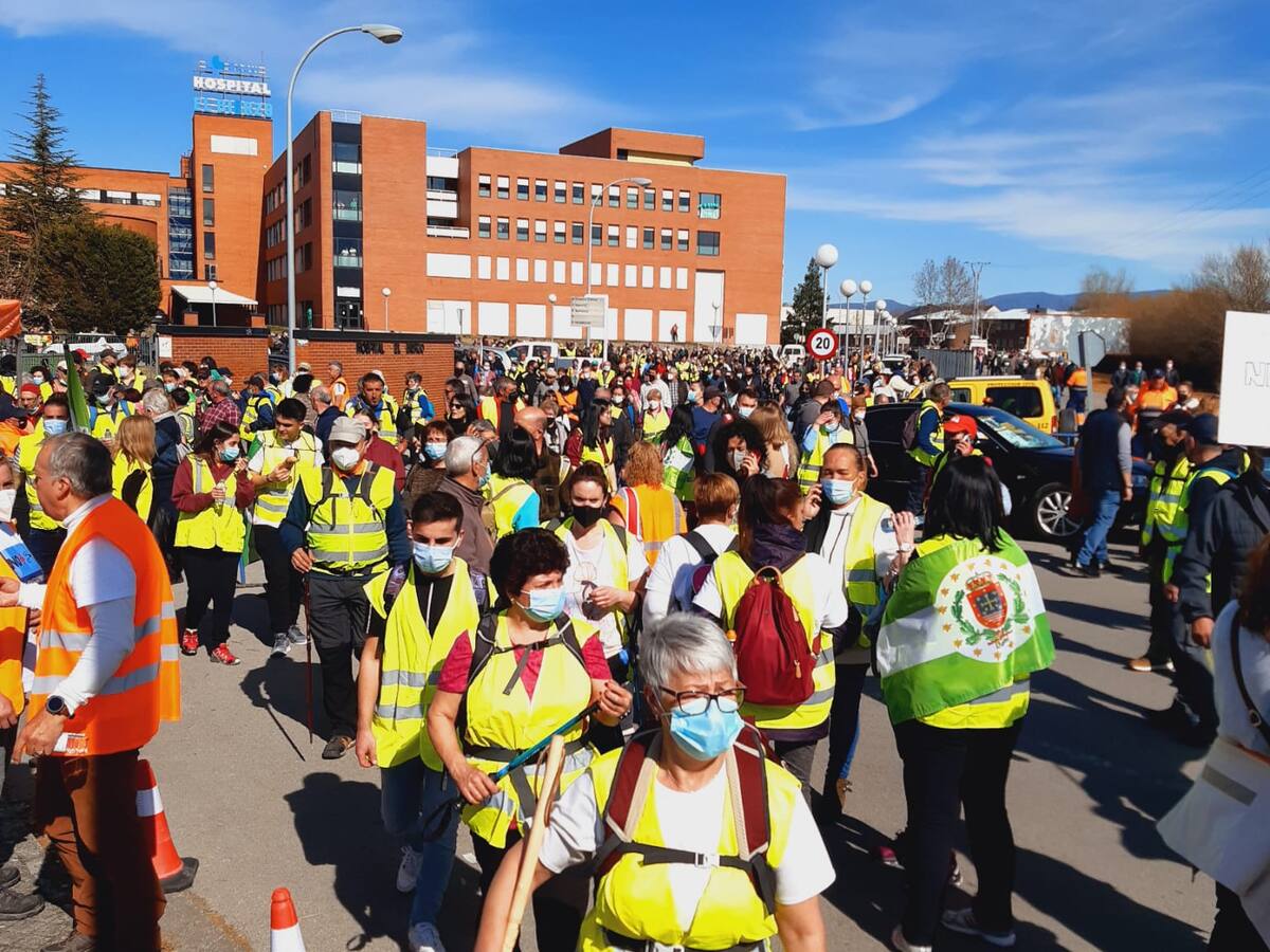 Bierzo y Laciana claman para sacar a la sanidad del "desguace"