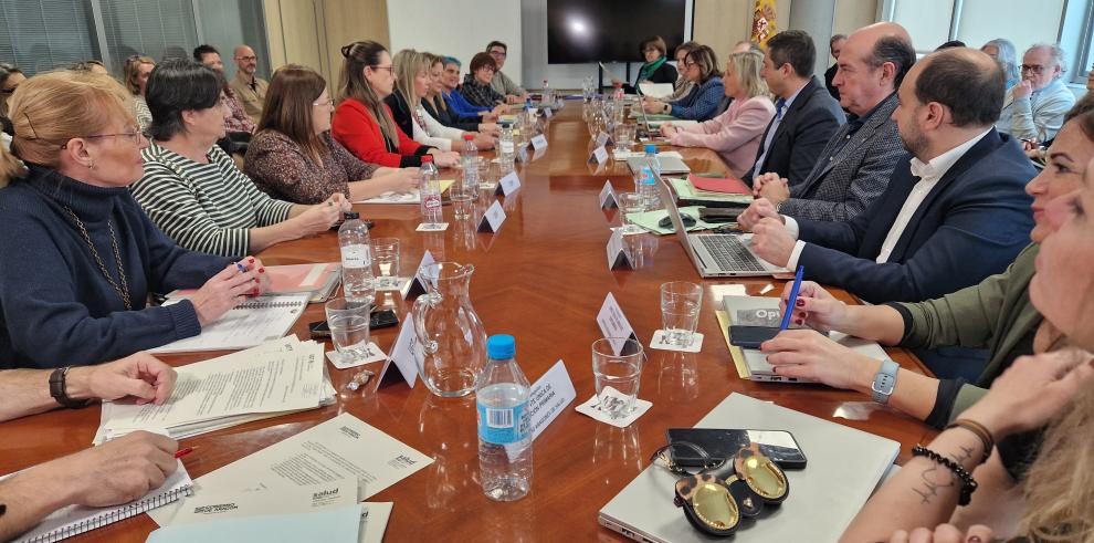 Imagen de la reunión de la Mesa Sectorial de Sanidad celebrada hoy en el Salud