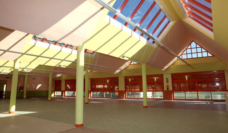 El colegio García Lorca es un referente para la ciudad de Alcobendas. Desde el PSOE reclaman su reforma urgente.