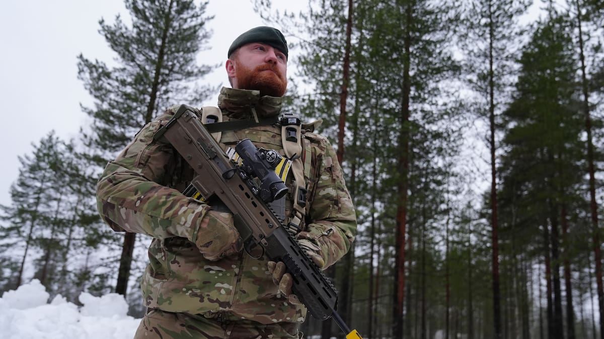 Difícil de defender, vulnerable a un ataque rápido e influido por el nacionalismo ruso: las debilidades del flanco este de la OTAN