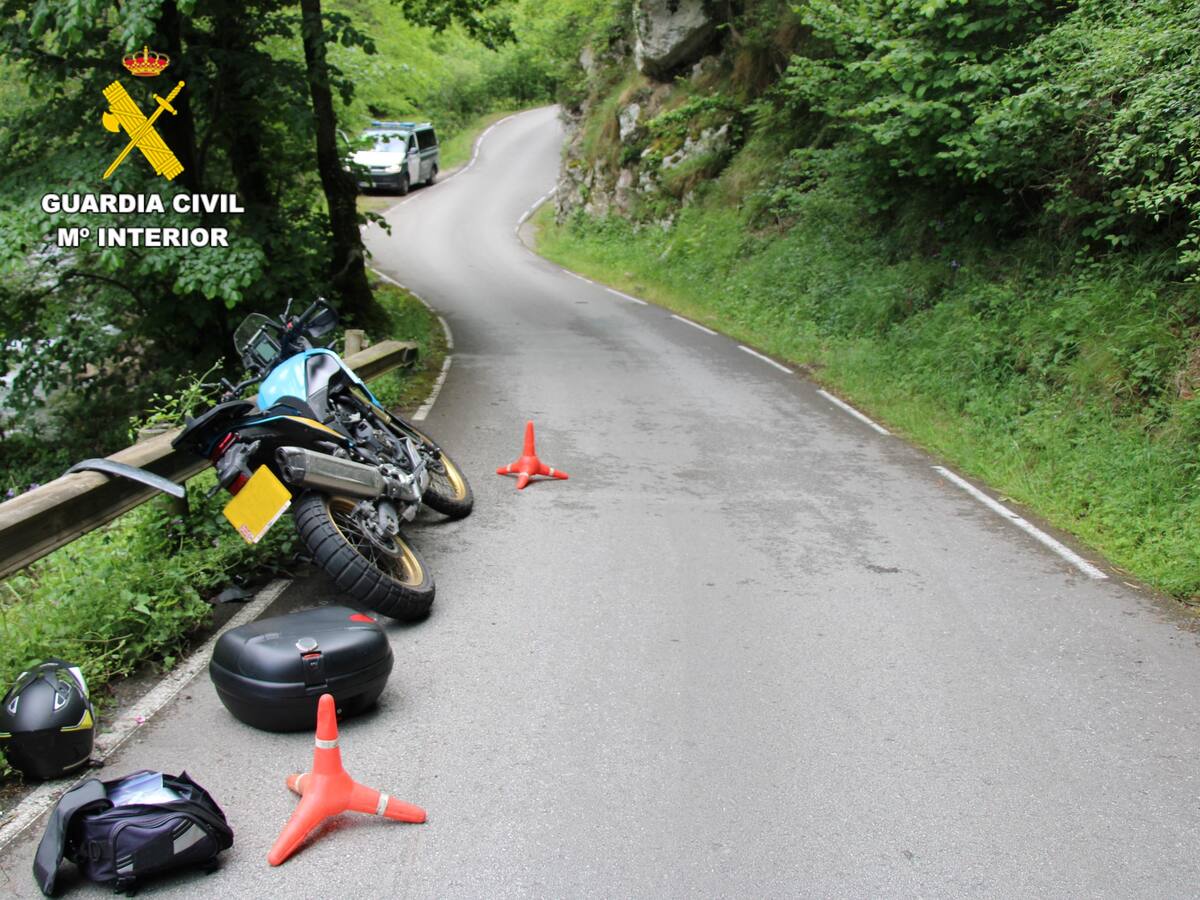 Provoca un accidente en la carretera de Caín y huye del lugar sin auxiliar a los heridos
