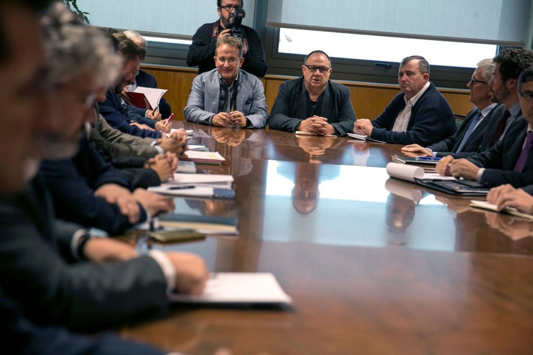 Reunión en el ministerio de Industria para abordar el futuro de Alcoa.